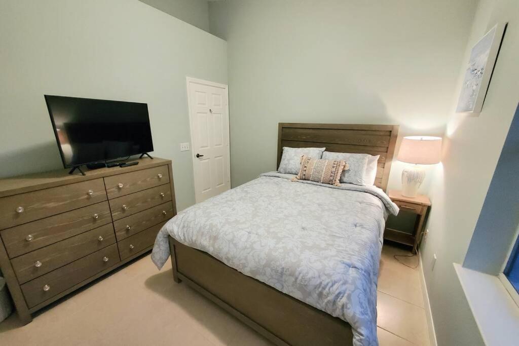 Our Beautiful Florida Vacation Home With Heated Pool Port St. Lucie Zewnętrze zdjęcie